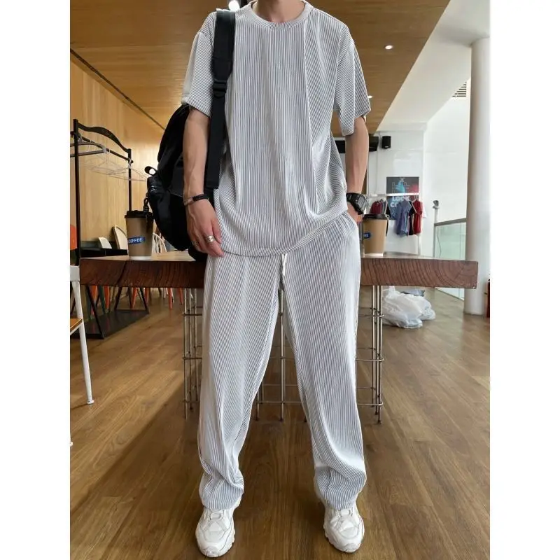 Short Sleeved Trouser 2 Piece Set Casual Men Fashion Personality Youth Loose Soft Hygroscopic Breathable Lightweight Summer Cool
Short Sleeved Trouser 2 Piece Set Casual Men Fashion Personality Youth Loose Soft Hygroscopic Breathable Lightweight Summer Cool