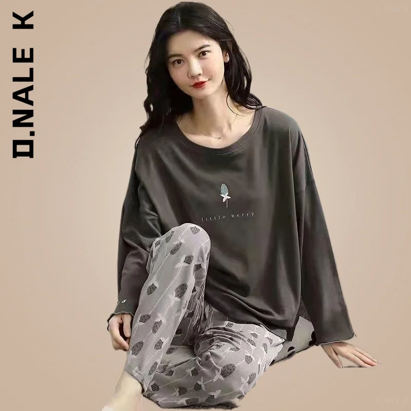D.Nale K Long-sleeved Home Service Pure Cotton Pajamas Women's Spring Autumn Models Women's Simple Loose Casual Suit Large Size
D.Nale K Long-sleeved Home Service Pure Cotton Pajamas Women's Spring Autumn Models Women's Simple Loose Casual Suit Large Size
