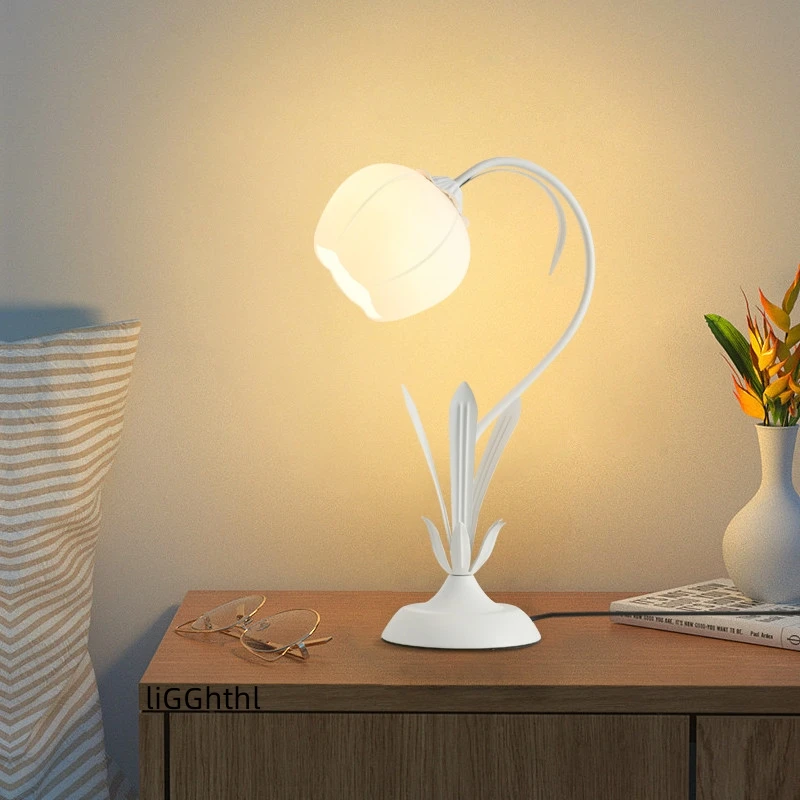 Nordic LED Table Lamp Creative Green Vintage Glass Desk Lighting Modern Decor For Home Living Room Bedroom Bedside
Nordic LED Table Lamp Creative Green Vintage Glass Desk Lighting Modern Decor For Home Living Room Bedroom Bedside