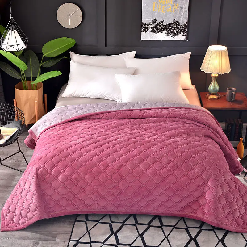 Velvet Bedspread on The Bed Plaid Bed Cover Quilted Bedspread 230*250cm Mattress Cover Winter Warm Thick Blankets Quilt for Beds
Velvet Bedspread on The Bed Plaid Bed Cover Quilted Bedspread 230*250cm Mattress Cover Winter Warm Thick Blankets Quilt for Beds