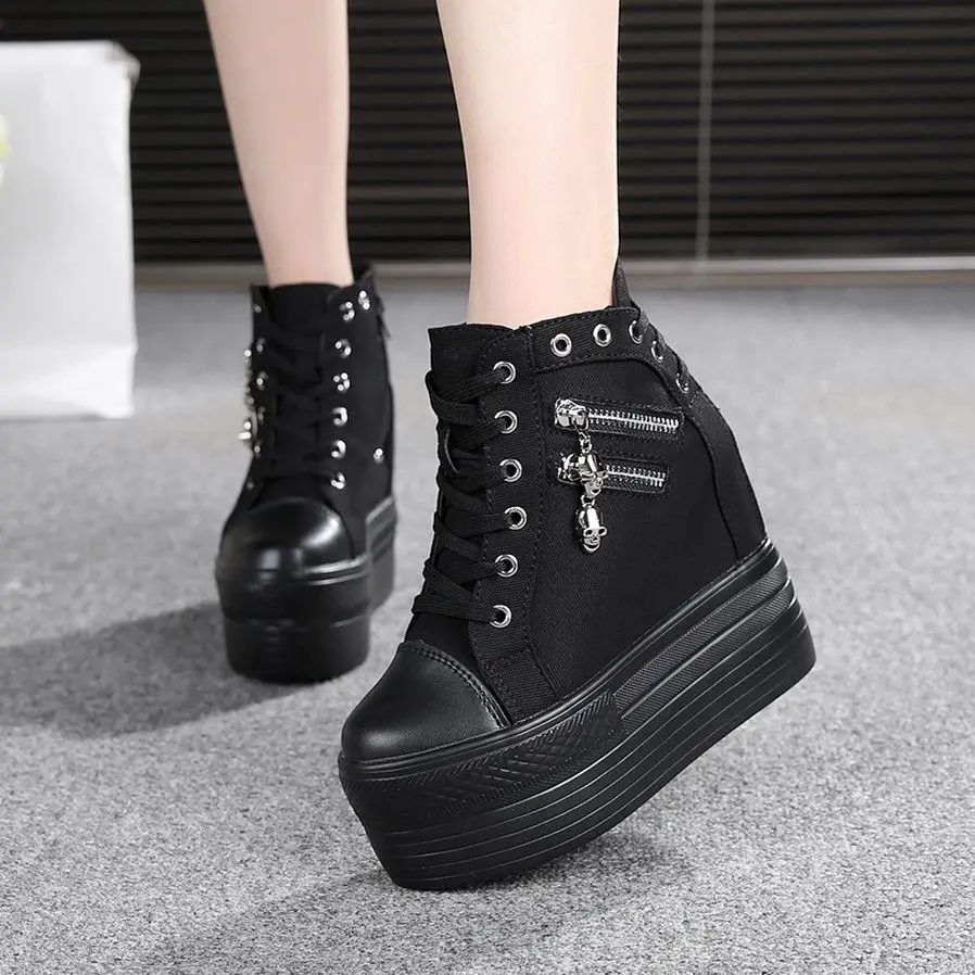 2022Fashion sneakers womens Leather height increasing boots women high heel black white bling zipper Platform wedge shoes
2022Fashion sneakers womens Leather height increasing boots women high heel black white bling zipper Platform wedge shoes