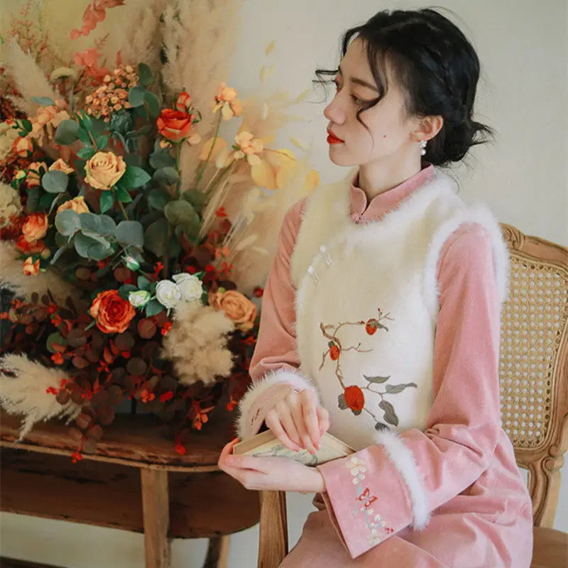 2023 Chinese traditional women qipao vest padded jacket women graceful casual daily party dress set improved hanfu vest a690
2023 Chinese traditional women qipao vest padded jacket women graceful casual daily party dress set improved hanfu vest a690