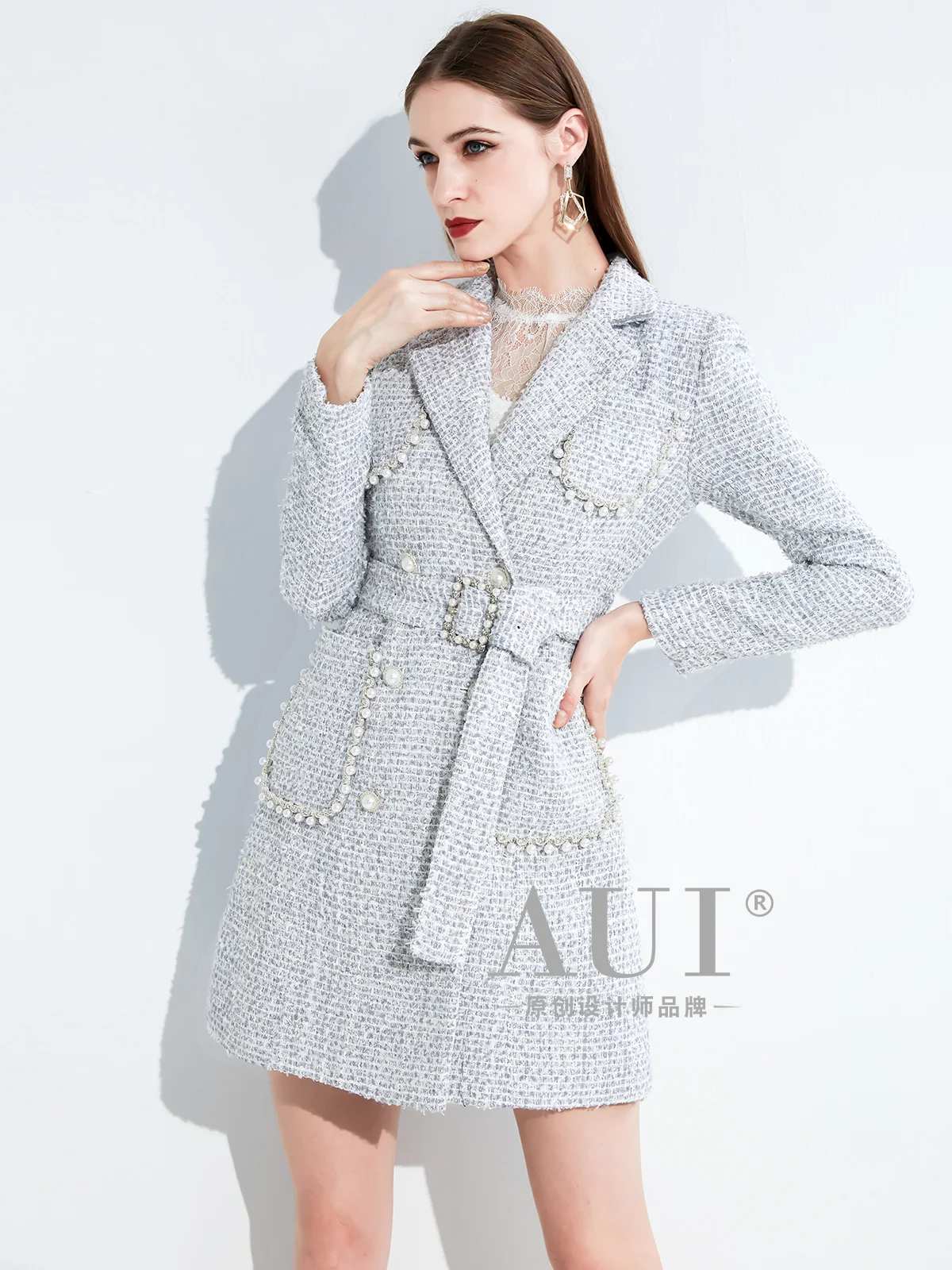 Small Fragrant Wind Woolen Suit Coat Women's 2023 Autumn/Winter New Celebrity Temperament Slim Fit Woolen Coat
Small Fragrant Wind Woolen Suit Coat Women's 2023 Autumn/Winter New Celebrity Temperament Slim Fit Woolen Coat