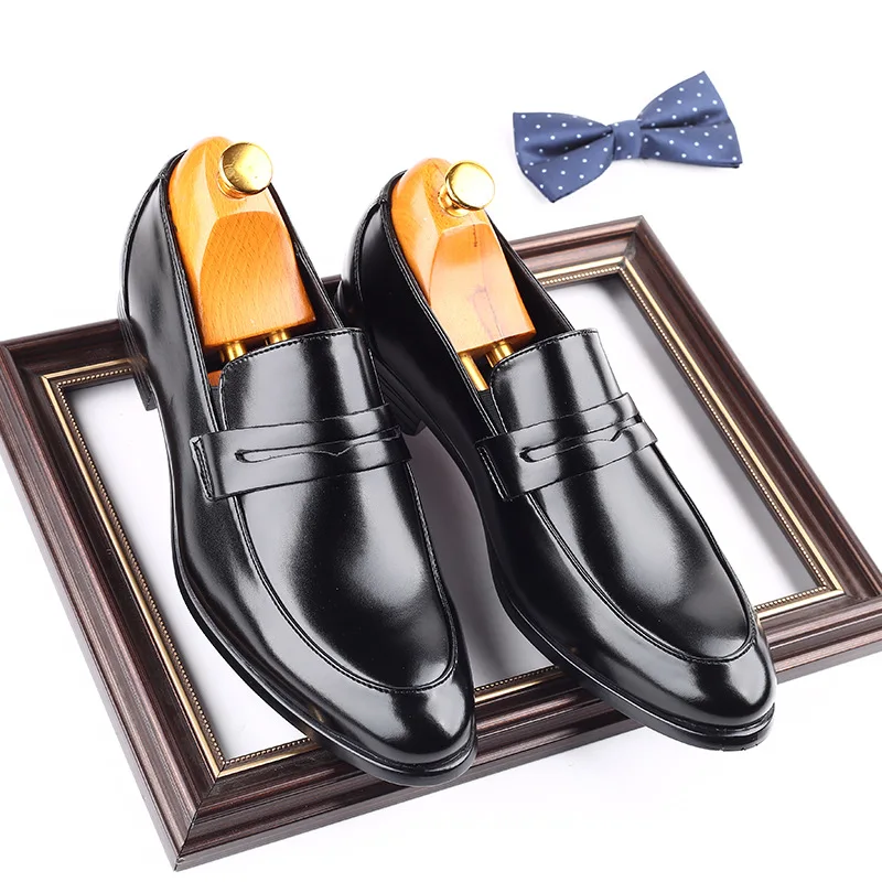 New style men's shoes formal wear feet British men's business casual leather shoes men's fashion a pedal small leather shoes men
New style men's shoes formal wear feet British men's business casual leather shoes men's fashion a pedal small leather shoes men