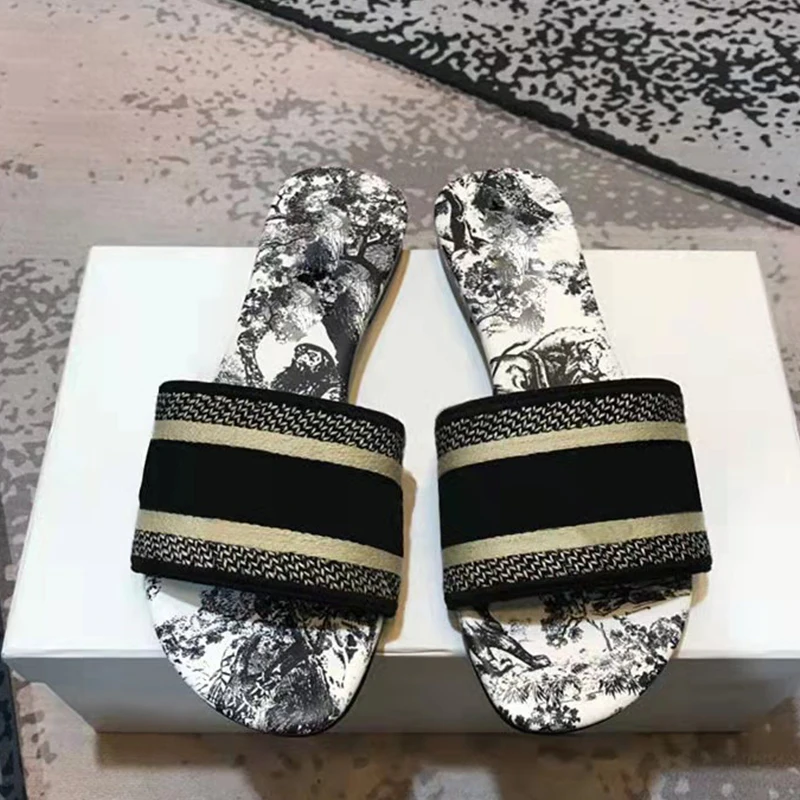 

Design de luxo novas sandálias femininas chinelos para mulher 2022 sapatos de designer ao ar livre sandales férias praia