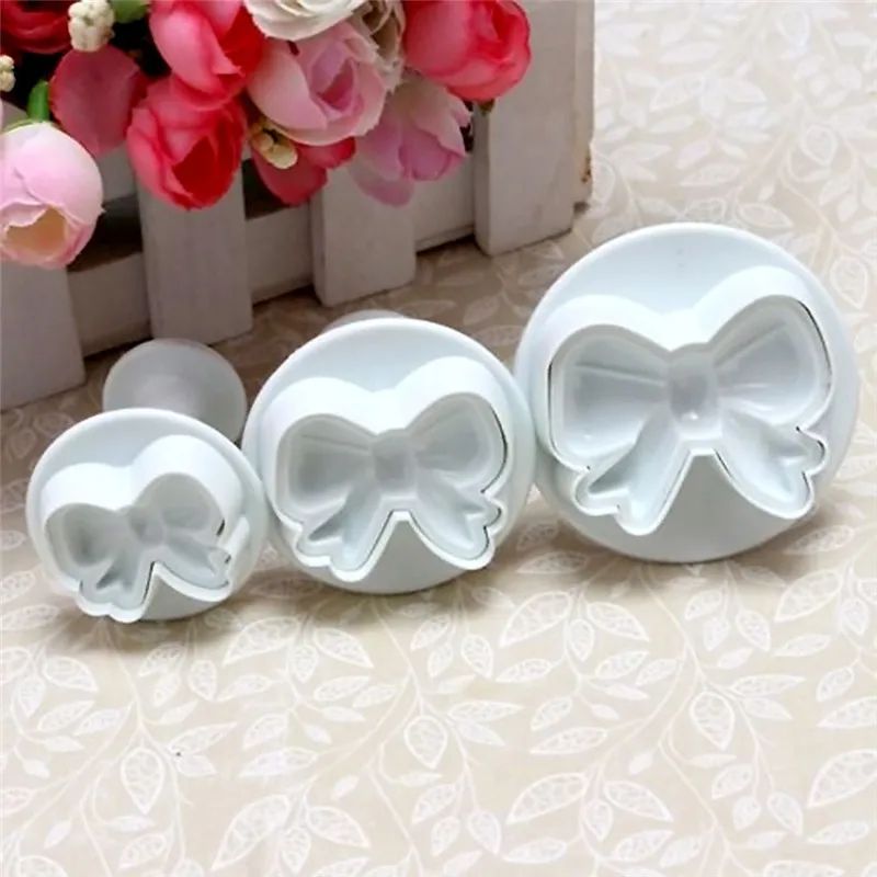 Cookie Cutters DIY Bow Knot Ties Bakeware Cookie Plunger Cutter Molds Embossed Stamp for Fondant Cake Biscuit Decorating Tool
Cookie Cutters DIY Bow Knot Ties Bakeware Cookie Plunger Cutter Molds Embossed Stamp for Fondant Cake Biscuit Decorating Tool