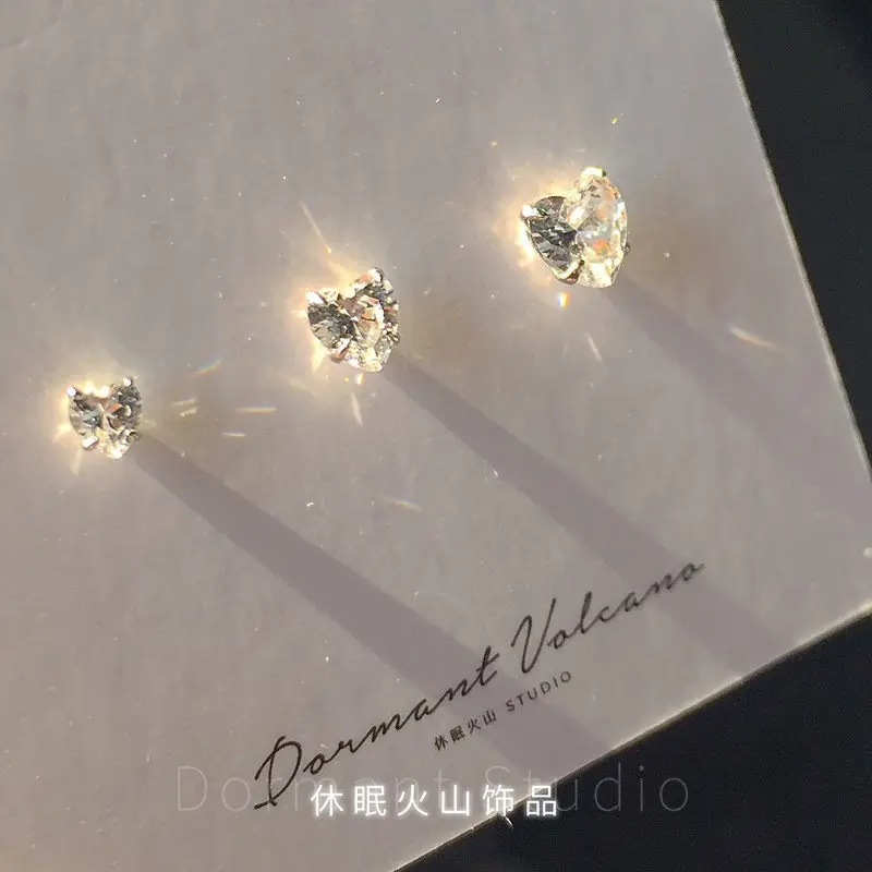 Vintage Shiny Stud Earrings for Women Geometry Charm Earring Sets Female Delicate Zircon Heart Ear Studs Elegant Fashion Jewelry
Vintage Shiny Stud Earrings for Women Geometry Charm Earring Sets Female Delicate Zircon Heart Ear Studs Elegant Fashion Jewelry