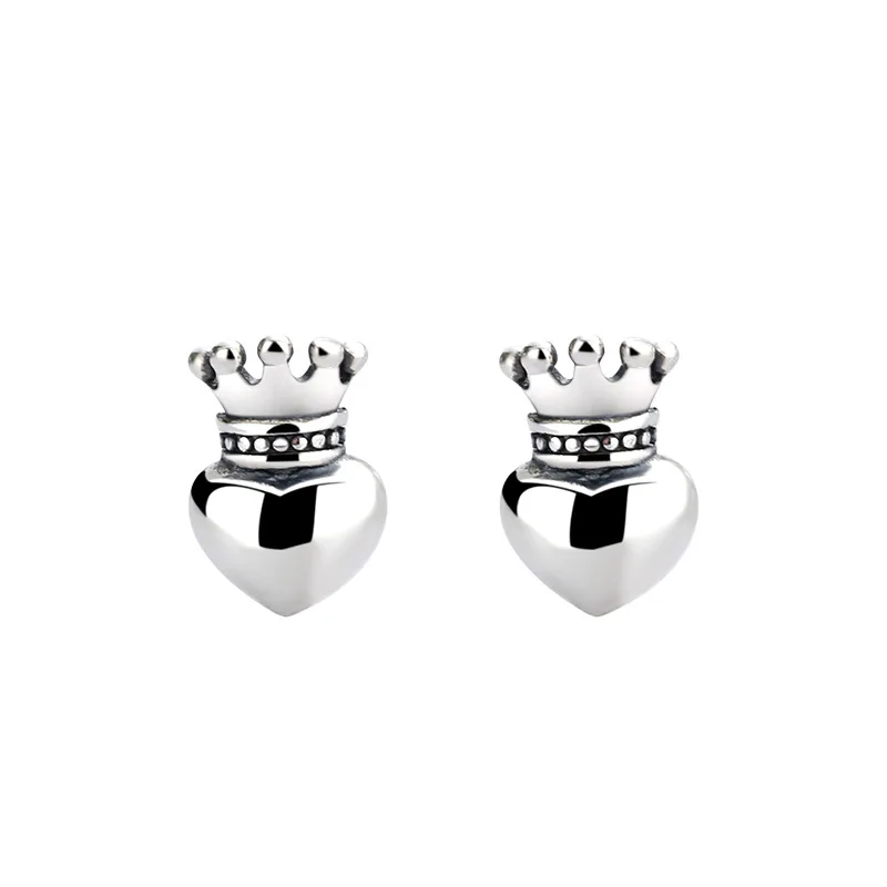 S925 sterling silver love crown earrings women's 2020 new Thai silver distressed trendy earrings temperament versatile earrings
S925 sterling silver love crown earrings women's 2020 new Thai silver distressed trendy earrings temperament versatile earrings