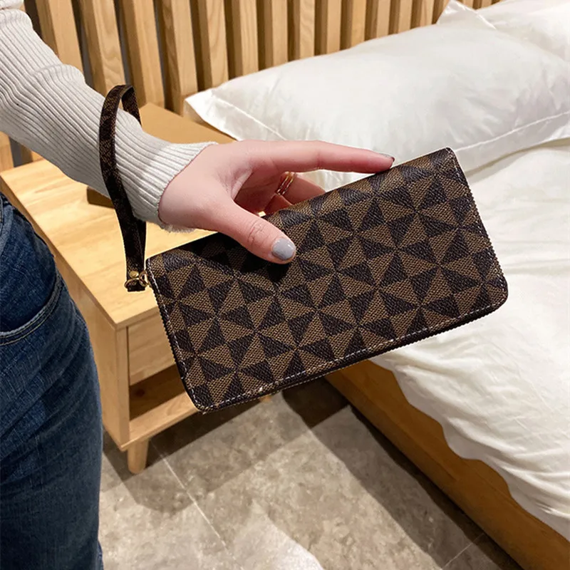 PU Leather Wallets for Women Coin Purse Leopard Animal Print Long Wallet Female Card Holder Clutch Bag Ladies Purses Carteras
PU Leather Wallets for Women Coin Purse Leopard Animal Print Long Wallet Female Card Holder Clutch Bag Ladies Purses Carteras