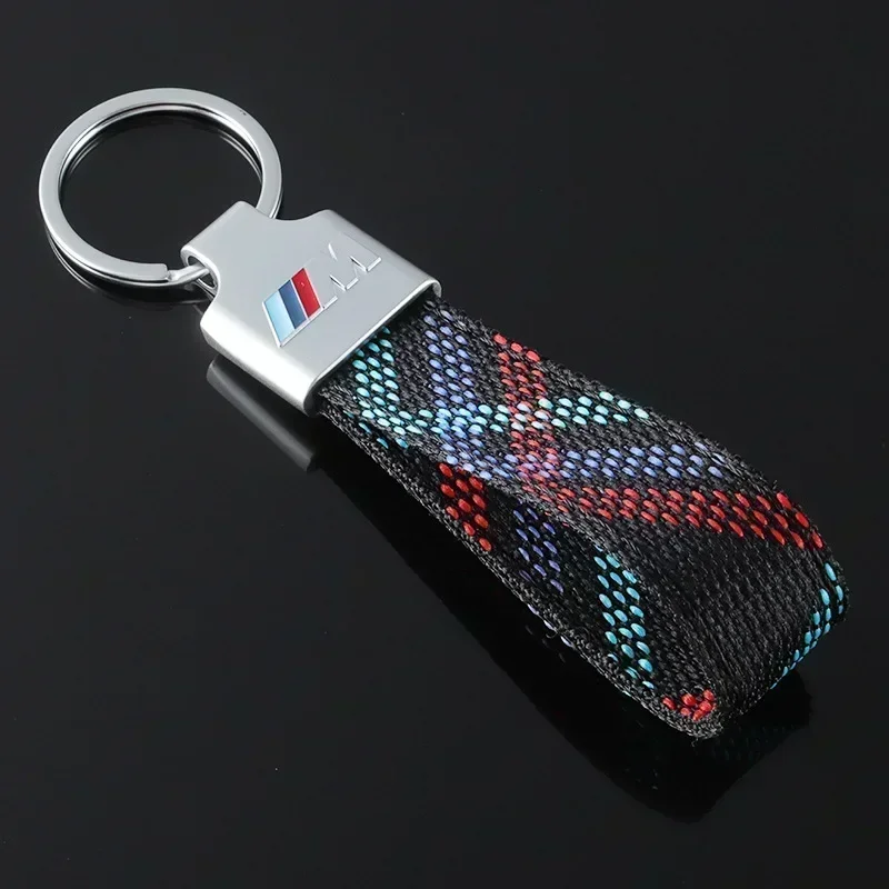 Автомобильный брелок с эмблемой, держатель для ключей для M Power M5 M3 M4 M6 M7 E21 E39 E46 E83 F20 F35 G05 G21 Металлический брелок-подвеска
Автомобильный брелок с эмблемой, держатель для ключей для M Power M5 M3 M4 M6 M7 E21 E39 E46 E83 F20 F35 G05 G21 Металлический брелок-подвеска