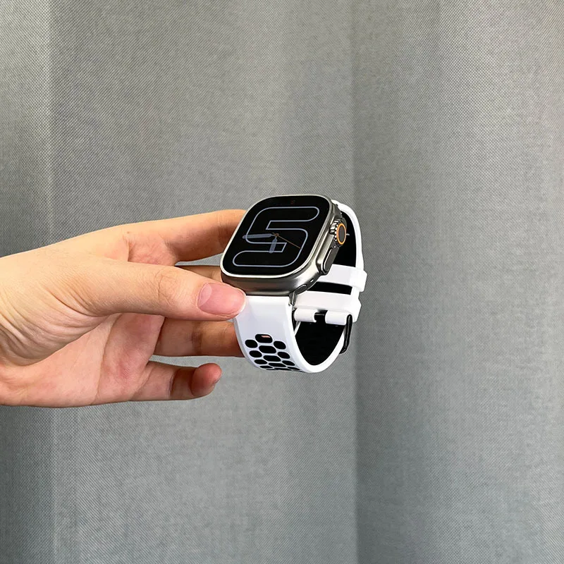 Silicone Strap For Apple watch ultra 49mm Sport Bracelet iwatch Series 8 SE 7 6 5 4 3 band 45mm 41 44mm 42mm Double color Strap
Silicone Strap For Apple watch ultra 49mm Sport Bracelet iwatch Series 8 SE 7 6 5 4 3 band 45mm 41 44mm 42mm Double color Strap