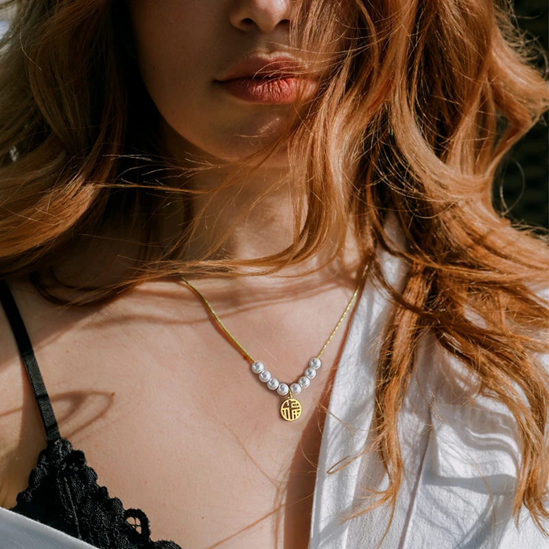 Newest Korean Fashion Temperament Simple Silver Color Lucky charm Chain Pendant Choker Necklaces For Women Girls
Newest Korean Fashion Temperament Simple Silver Color Lucky charm Chain Pendant Choker Necklaces For Women Girls