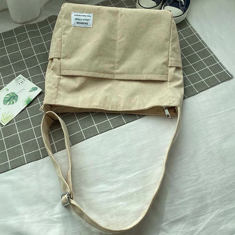 Women Large Crossbody Bag Casual Retro Tote Handbag Foldable Vintage Satchel Bag Versatile Adjustable Strap Reusable Grocery Bag
Women Large Crossbody Bag Casual Retro Tote Handbag Foldable Vintage Satchel Bag Versatile Adjustable Strap Reusable Grocery Bag