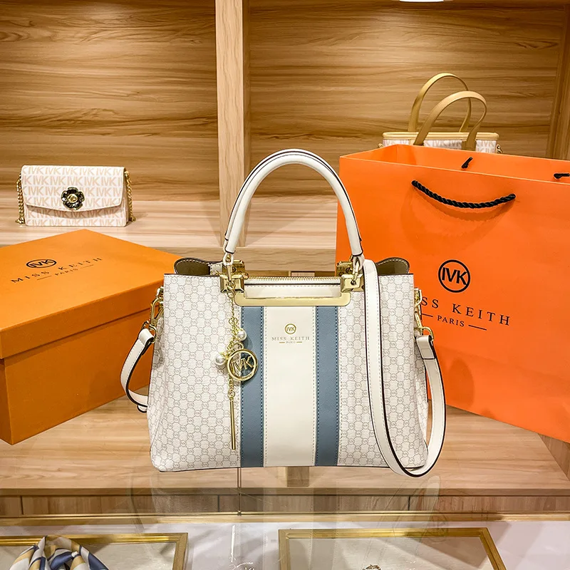 MKJ Brand Fashion Luxury Handbag New Style Elegant Sense Large Capacity Commuter Bag Single Shoulder Bag Crossbody Bag
MKJ Brand Fashion Luxury Handbag New Style Elegant Sense Large Capacity Commuter Bag Single Shoulder Bag Crossbody Bag