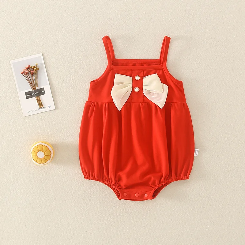 Baby onesie summer new baby girl triangle bag fart clothes newborn sling romper romper
Baby onesie summer new baby girl triangle bag fart clothes newborn sling romper romper