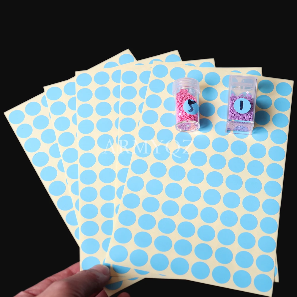 Hot NEW 30 sheets 22*14cm 16mm (2880 small pcs) stickers Diamond Accessories Embroidery Tools Classification Storage Stickers
Hot NEW 30 sheets 22*14cm 16mm (2880 small pcs) stickers Diamond Accessories Embroidery Tools Classification Storage Stickers