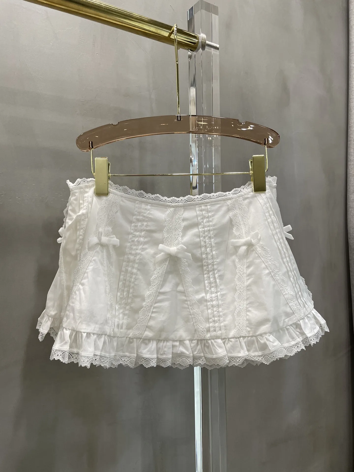 2023 Тяжелая прессованная кружевная юбка с деревянными ушками
2023 Тяжелая прессованная кружевная юбка с деревянными ушками