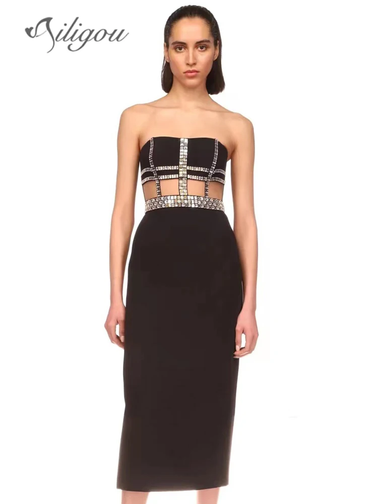Ailigou 2023 новое летнее женское черное платье средней длины со стразами без бретелек с открытыми плечами
Ailigou 2023 новое летнее женское черное платье средней длины со стразами без бретелек с открытыми плечами