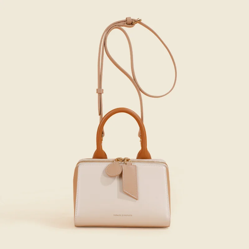 New Designer Genuine Leather Women's Bag Crossbody Bag Summer High-end Mobile Phone Bag Commuter Small Bag Triangle Bag Handbag
New Designer Genuine Leather Women's Bag Crossbody Bag Summer High-end Mobile Phone Bag Commuter Small Bag Triangle Bag Handbag