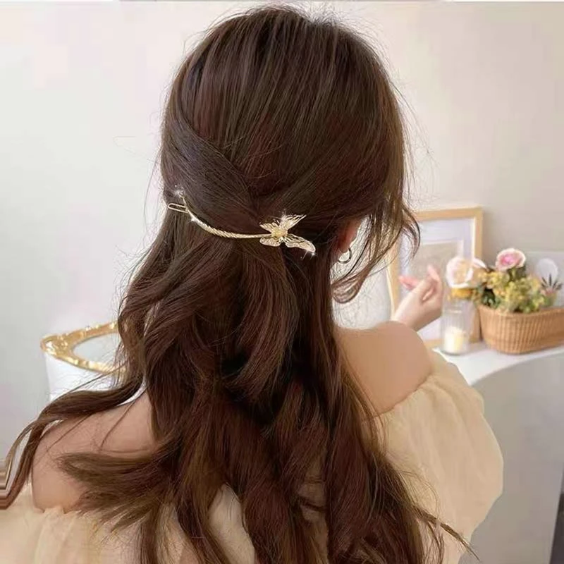 Retro Smile Pearl Frog Buckle Hair Clips For Women Butterfly One Word Clip Curved Metal Pan Head Clip Headdress Hair Accessories
Retro Smile Pearl Frog Buckle Hair Clips For Women Butterfly One Word Clip Curved Metal Pan Head Clip Headdress Hair Accessories