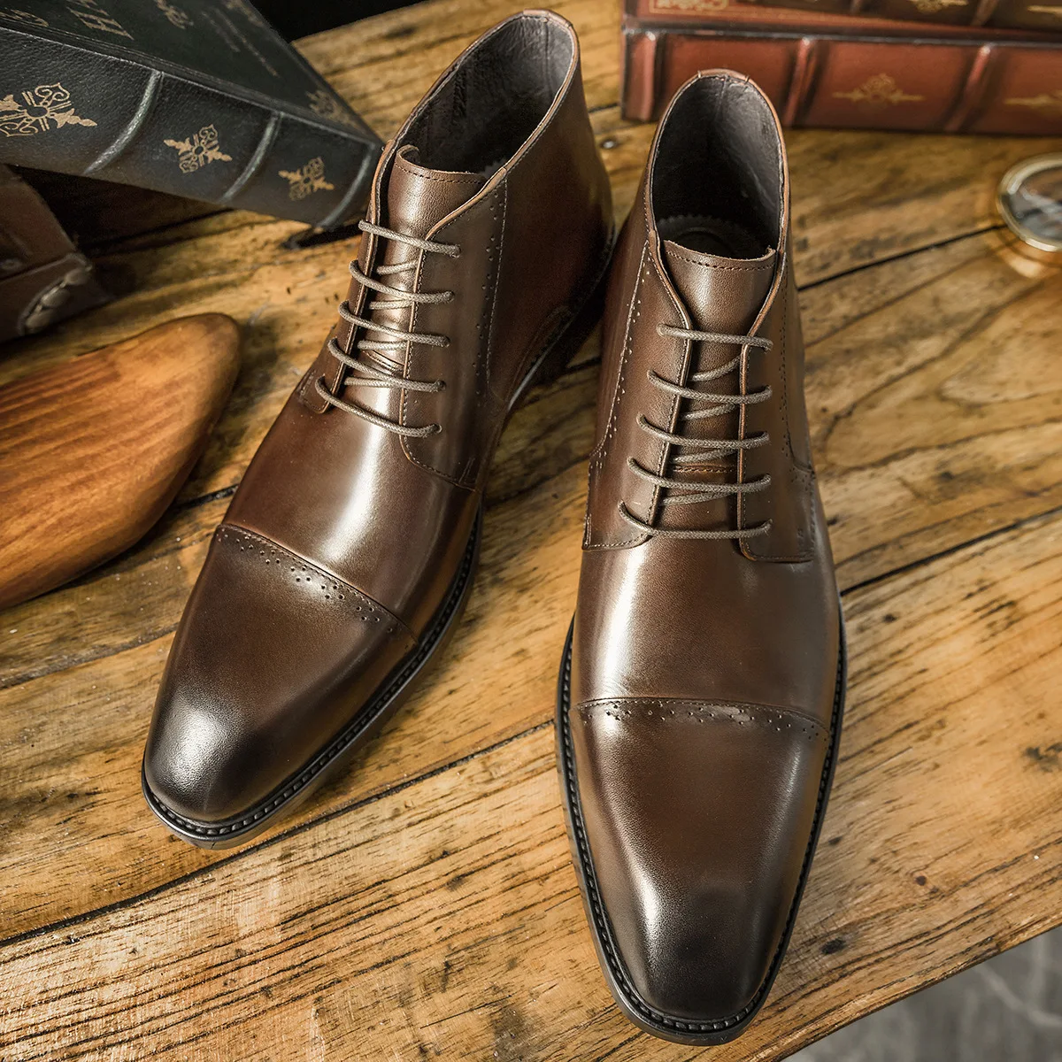 Italian Luxury Handmade Men Chelsea Boots Real Cow Leather Quality Classic Black Mens Ankle Botas High Top 2022 Wedding Shoes
Italian Luxury Handmade Men Chelsea Boots Real Cow Leather Quality Classic Black Mens Ankle Botas High Top 2022 Wedding Shoes