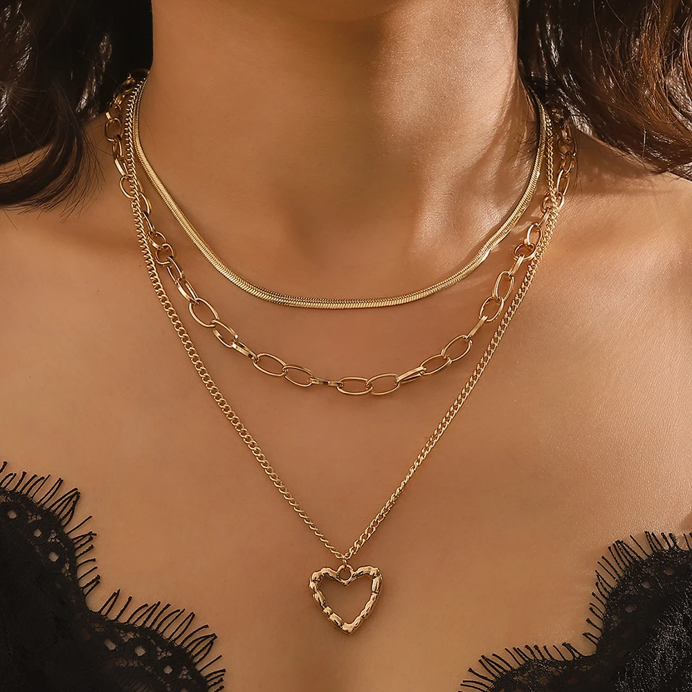3pcs/set Hip-hop Multilayer Metal Chain Neckalces for Women Fashion Love Heart Pendant Chokers Necklaces Lady Collarbone Chain 
3pcs/set Hip-hop Multilayer Metal Chain Neckalces for Women Fashion Love Heart Pendant Chokers Necklaces Lady Collarbone Chain