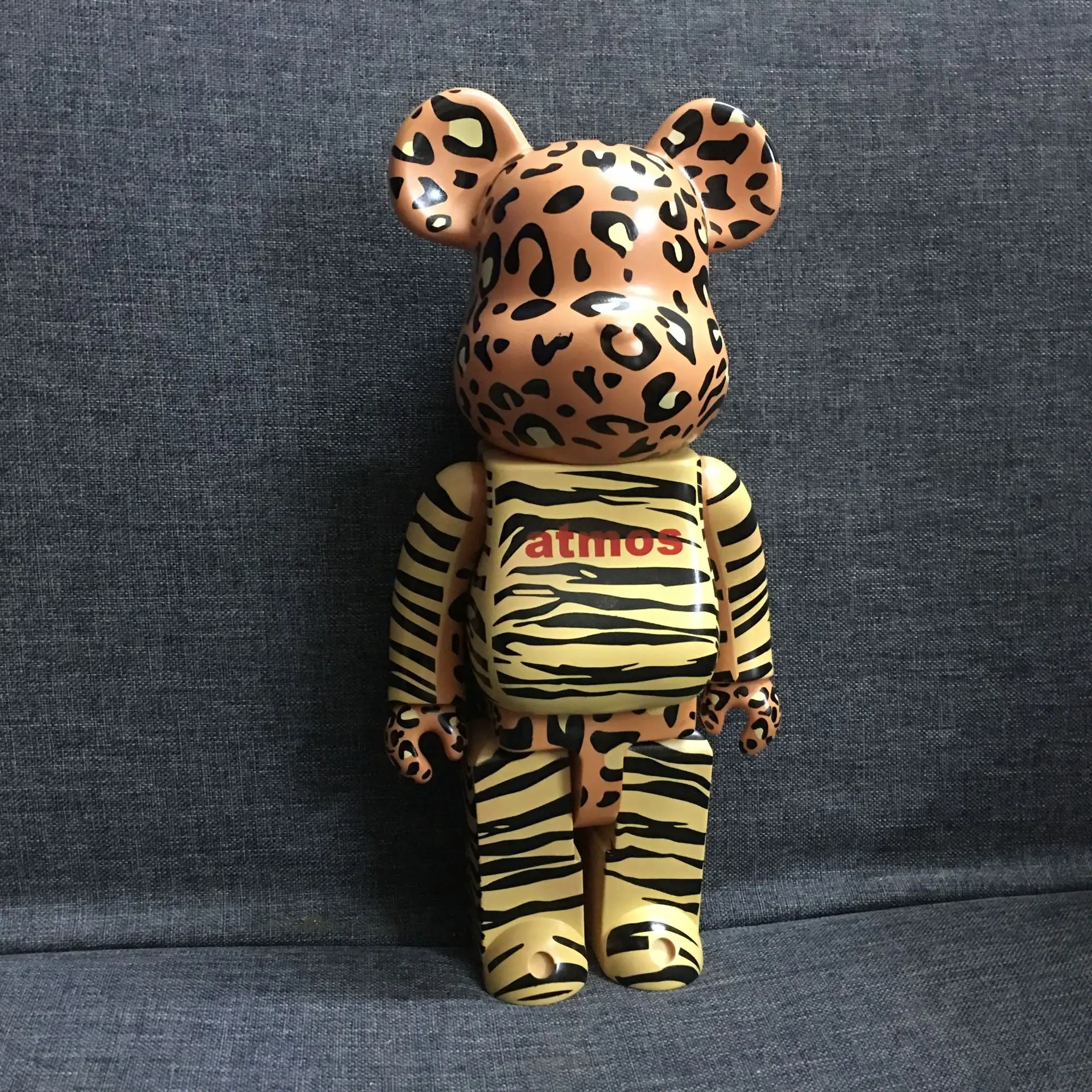 28cm Bearbrick 400% Action Figure Violent Bear Leopard Print Bearbricked Building Block
28cm Bearbrick 400% Action Figure Violent Bear Leopard Print Bearbricked Building Block