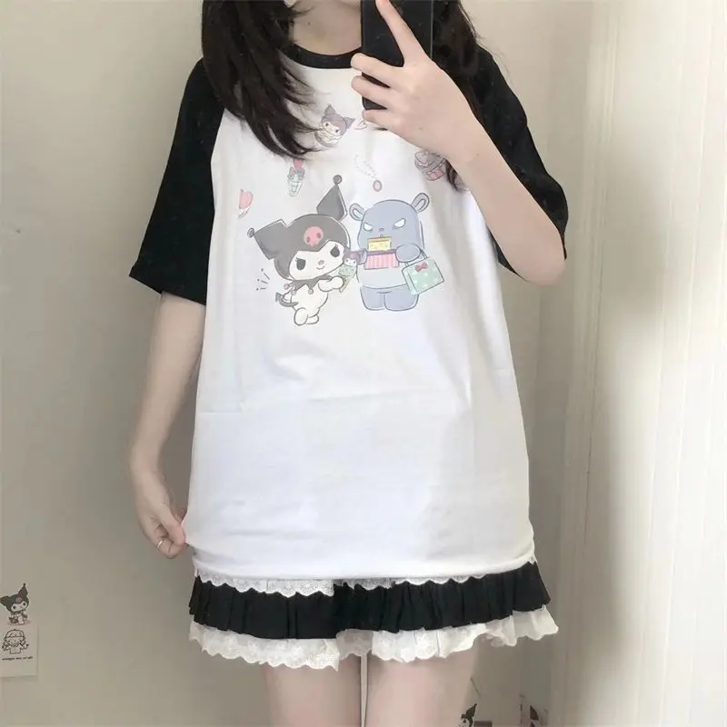 Новая Милая футболка с коротким рукавом Sanrio Kuromi, свободная универсальная модная тенденция, подарки на день рождения девушке, игрушки для де...
Новая Милая футболка с коротким рукавом Sanrio Kuromi, свободная универсальная модная тенденция, подарки на день рождения девушке, игрушки для де...
