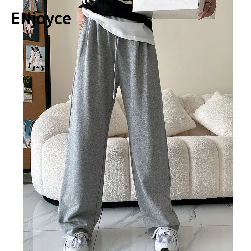 2022 Sports Style Elastic Drawstring Waist Straight Pants Women Casual Loose Wide Leg Trousers Streetwear Pants
2022 Sports Style Elastic Drawstring Waist Straight Pants Women Casual Loose Wide Leg Trousers Streetwear Pants
