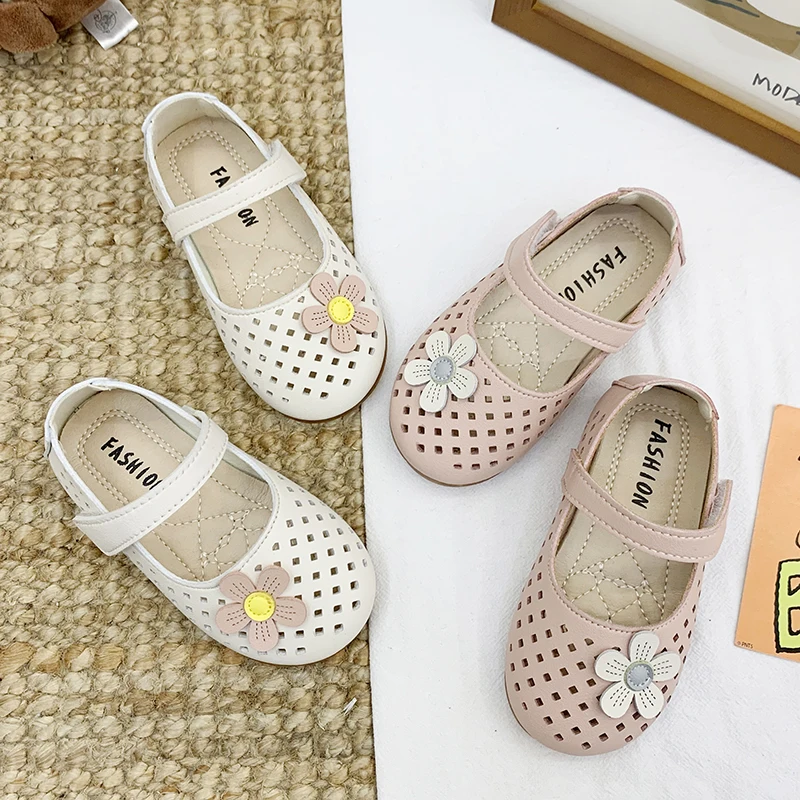 Girls Flower Hollow Shoes 2022 Spring New Soft Bottom Princess Shoes Kids Breathable Mary Jane Flat Shoes Leather
Girls Flower Hollow Shoes 2022 Spring New Soft Bottom Princess Shoes Kids Breathable Mary Jane Flat Shoes Leather