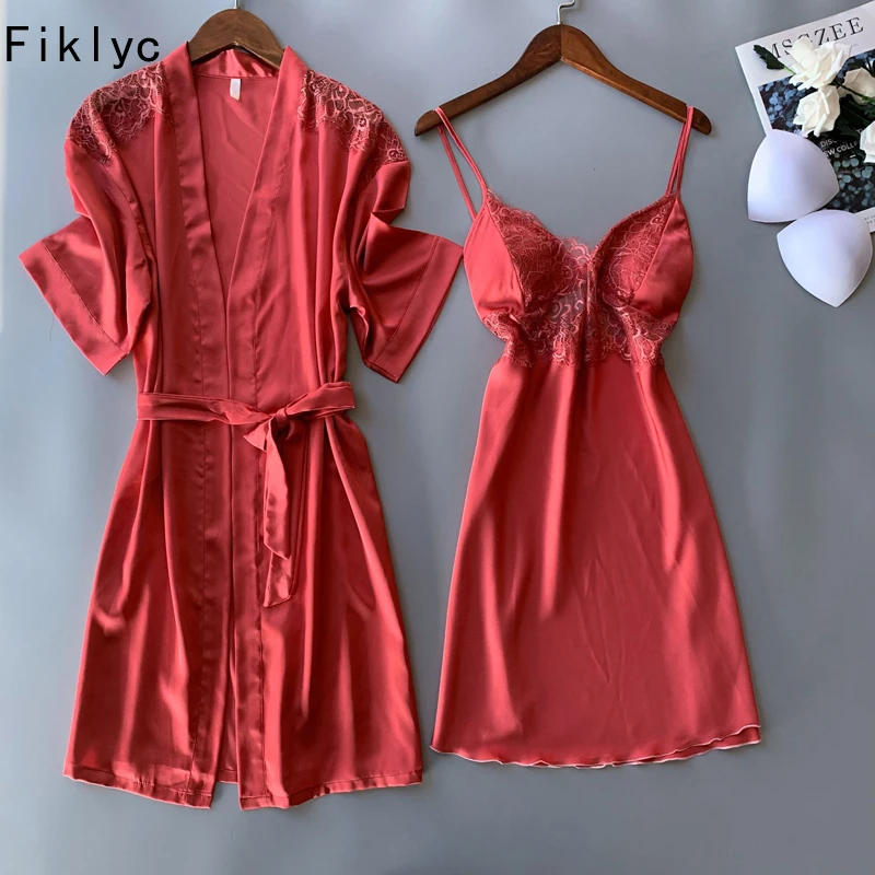 Fiklyc Fashion Women's Short Sleeve Bathrobes With Backless Sleeveless Sleepshirts 2Pieces Sexy Female Hollow Out Nighties
Fiklyc Fashion Women's Short Sleeve Bathrobes With Backless Sleeveless Sleepshirts 2Pieces Sexy Female Hollow Out Nighties