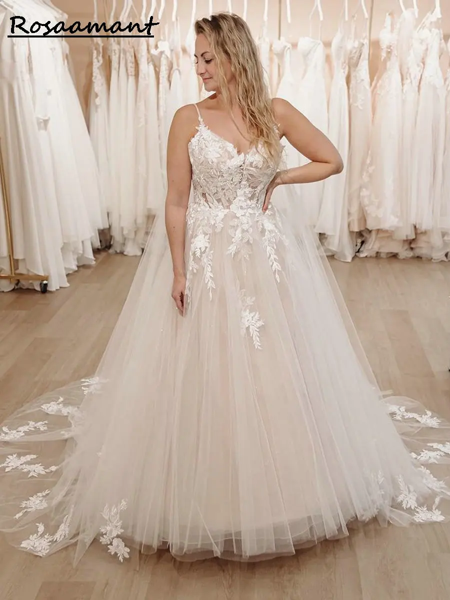 V-Neck Spaghetti Straps Wedding Dress With Cape A-Line Sleeveless Appliques Lace Bridal Gown
V-Neck Spaghetti Straps Wedding Dress With Cape A-Line Sleeveless Appliques Lace Bridal Gown