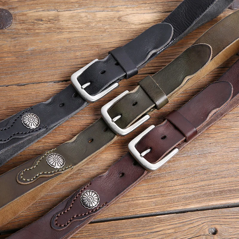 Мужской ремень из коровьей кожи, в классическом стиле 
Мужской ремень из коровьей кожи, в классическом стиле