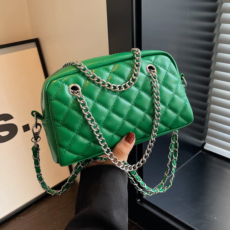 Fashion Chains Crossbody Shoulder Bags for Women Casual Small Flap Handbag Totes Bag Purse
Fashion Chains Crossbody Shoulder Bags for Women Casual Small Flap Handbag Totes Bag Purse