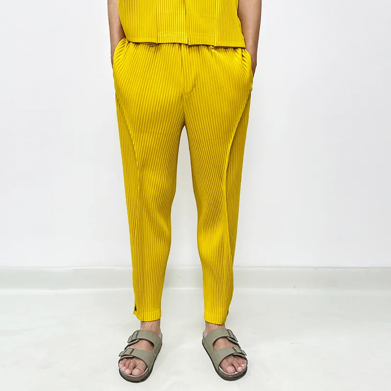 Autumn Men's Casual Pants 2023 New Sports Miyake Pleated Fake Two-Piece Pants Ankle Banded Trousers Men's Fashionable Pants
Autumn Men's Casual Pants 2023 New Sports Miyake Pleated Fake Two-Piece Pants Ankle Banded Trousers Men's Fashionable Pants