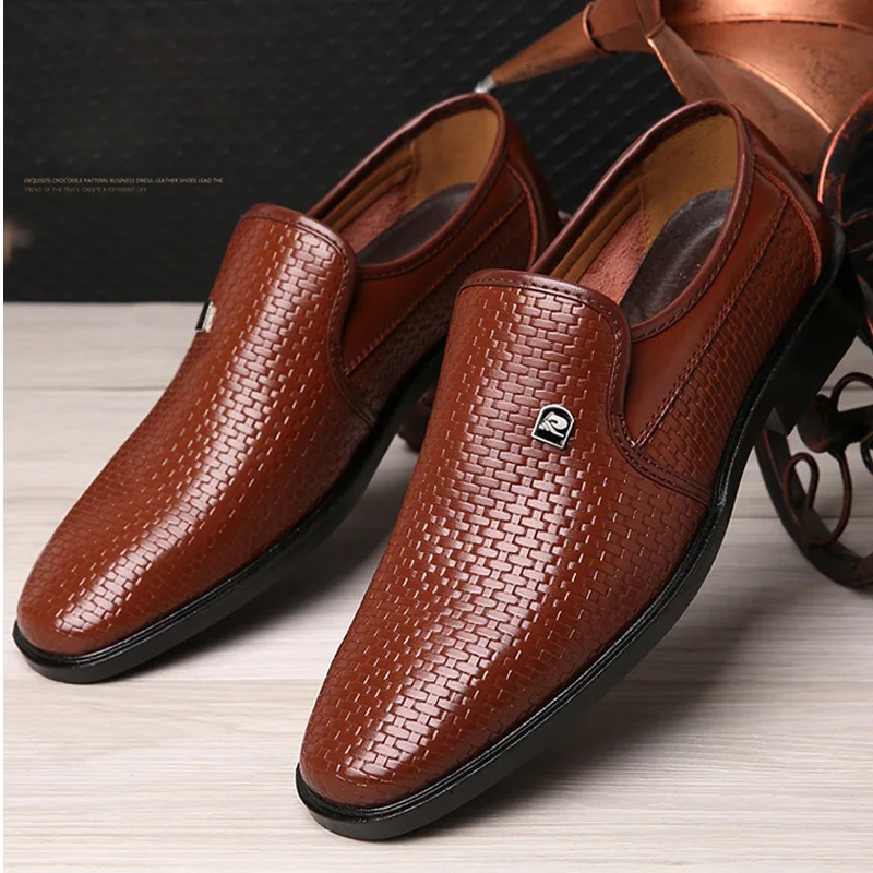 Мужские повседневные туфли из бычьей кожи, дышащие сандалии с перфорацией, деловые официальные туфли, лоферы без застежки, белые, на лето
Мужские повседневные туфли из бычьей кожи, дышащие сандалии с перфорацией, деловые официальные туфли, лоферы без застежки, белые, на лето