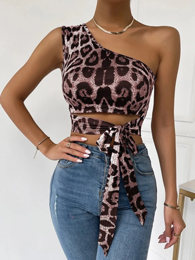 Summer Women Fashion Leopard Print Blouse Elegant Office Ladies Sleeveless Sling Straps Crop Tops Office Ladies Lace-up Blouses
Summer Women Fashion Leopard Print Blouse Elegant Office Ladies Sleeveless Sling Straps Crop Tops Office Ladies Lace-up Blouses
