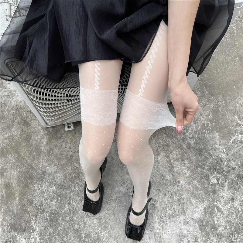 Polka Dot Strap Pantyhose Fake High Tube Splicing Black Silk Thin White Silk Stockings Female Sense Black Silk Socks
Polka Dot Strap Pantyhose Fake High Tube Splicing Black Silk Thin White Silk Stockings Female Sense Black Silk Socks