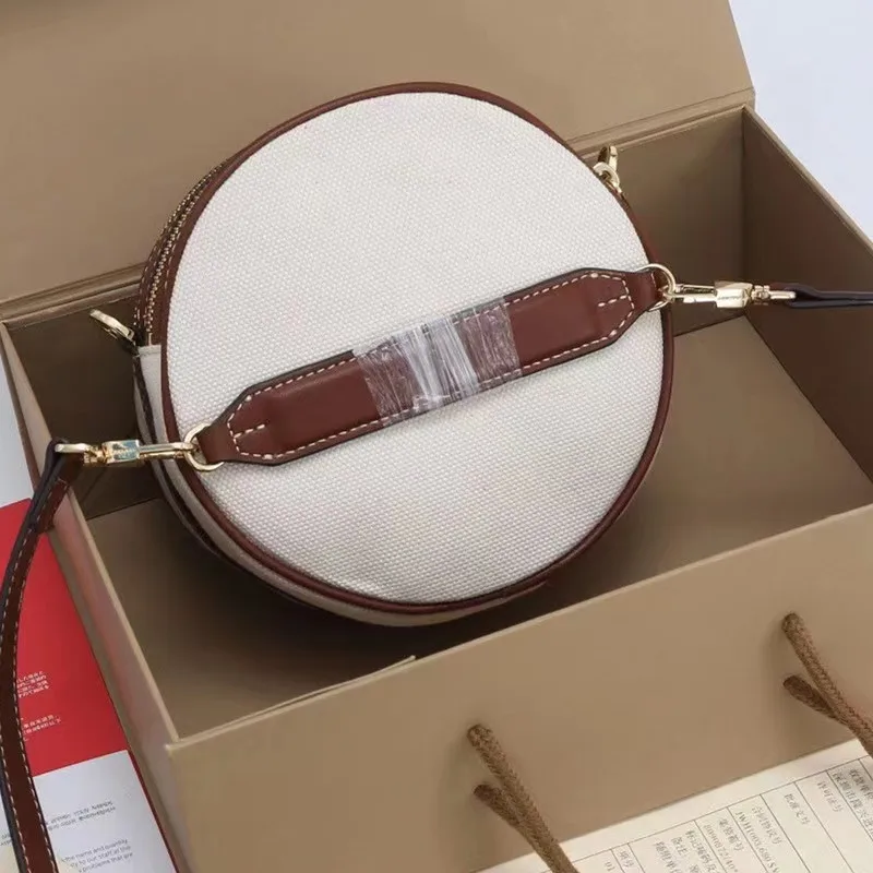High-end leather round bag women's 2022 summer new fashion all-match hand-held one-shoulder messenger small round bag
High-end leather round bag women's 2022 summer new fashion all-match hand-held one-shoulder messenger small round bag