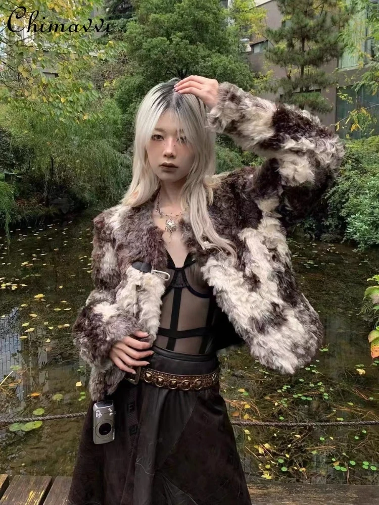 Fashion Long Sleeve Women's Faux Fur Coats 2023 Winter Korean Style New Lambswool Fur Jacket Short Slim Fit Faux Fur Jackets
Fashion Long Sleeve Women's Faux Fur Coats 2023 Winter Korean Style New Lambswool Fur Jacket Short Slim Fit Faux Fur Jackets