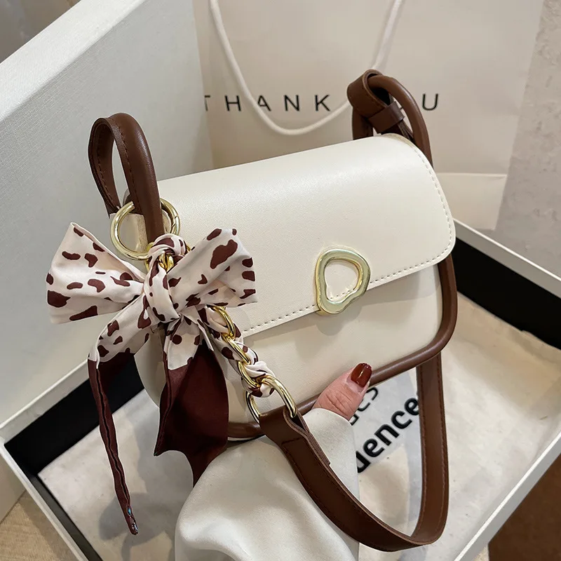Ladies Leather Shoulder Bag Women's Bag 2021 New Winter Texture One Shoulder Underarm Bag Fashion Messenger Small Square Bag
Ladies Leather Shoulder Bag Women's Bag 2021 New Winter Texture One Shoulder Underarm Bag Fashion Messenger Small Square Bag