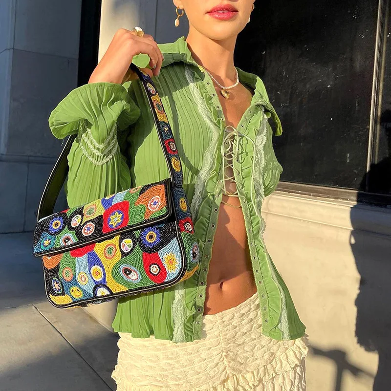 European and American Street Fashion Style Spring and Autumn Shirt Tops Long Sleeve Lace-up Flared Sleeve Sexy Green Women Top
European and American Street Fashion Style Spring and Autumn Shirt Tops Long Sleeve Lace-up Flared Sleeve Sexy Green Women Top