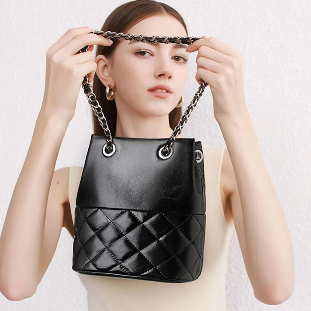 2023 New Design Good Quality Genuine Leather Cowhide Bucket Tote Shoulder Bag for Women Lady Fashion Crossbody Messenger
2023 New Design Good Quality Genuine Leather Cowhide Bucket Tote Shoulder Bag for Women Lady Fashion Crossbody Messenger