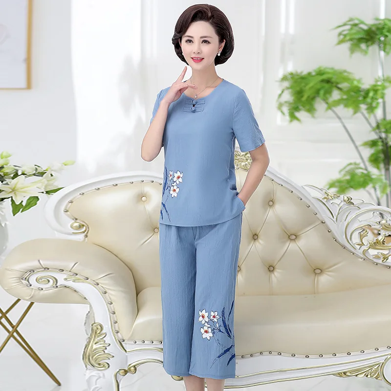 Mother summer cotton and linen suit middle-aged women short-sleeved+Calf-Length pants two-piece set Mom loose Flower print 2PCS
Mother summer cotton and linen suit middle-aged women short-sleeved+Calf-Length pants two-piece set Mom loose Flower print 2PCS
