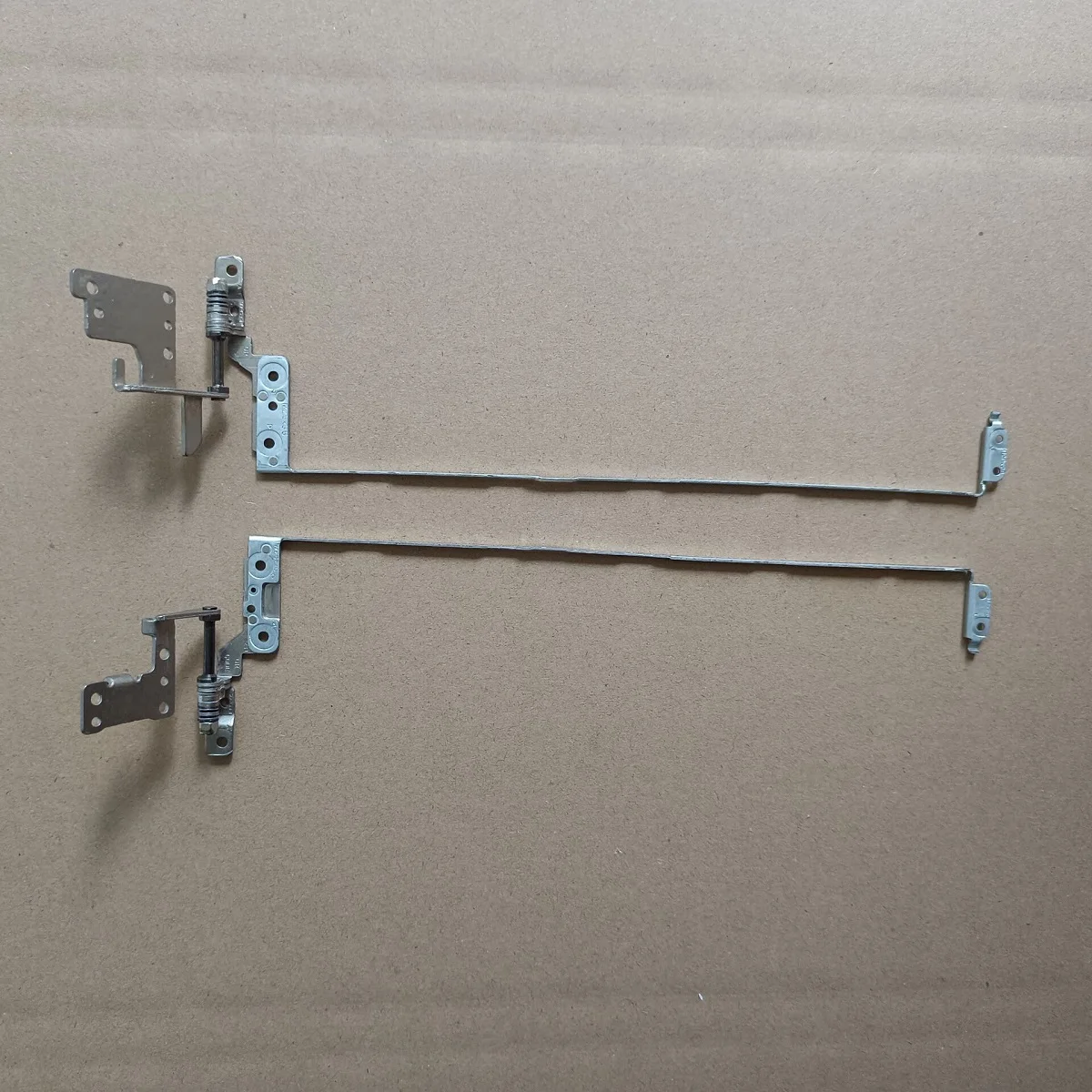 60 пар для HP 15S-DU 15S-DY 15-DW TPN-C139 Новый шарнир для экрана 
60 пар для HP 15S-DU 15S-DY 15-DW TPN-C139 Новый шарнир для экрана