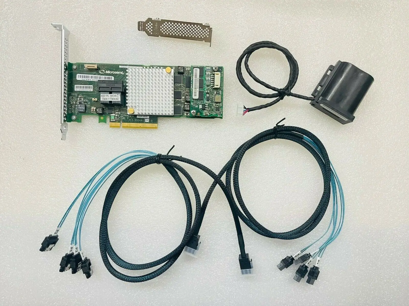 Adaptec ASR-8805 PCI-E 3.0 1GB 12Gb/s RAID Card + 2* SATA cable +Battery AFM-700
Adaptec ASR-8805 PCI-E 3.0 1GB 12Gb/s RAID Card + 2* SATA cable +Battery AFM-700