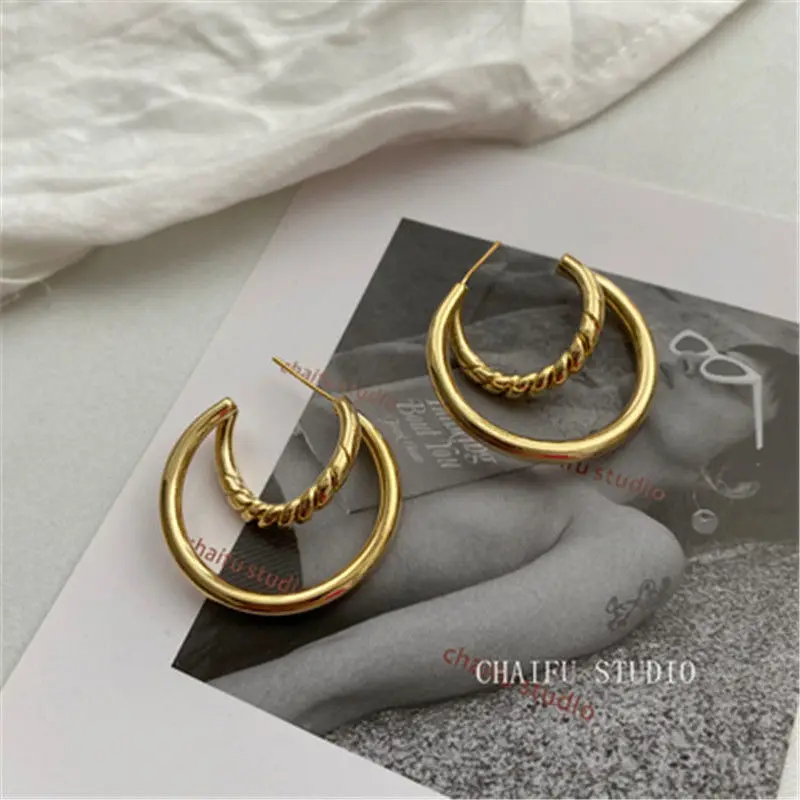 C-Shape Double Layer Earrings for Women Vintage Geometry Earrings Fashion Jewelry Female Elegant Stud Earrings Moon Ear Studs
C-Shape Double Layer Earrings for Women Vintage Geometry Earrings Fashion Jewelry Female Elegant Stud Earrings Moon Ear Studs