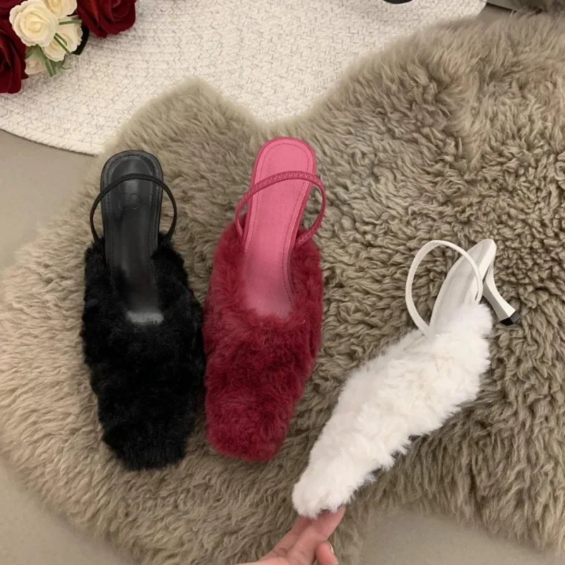 Autumn Women Slippers External Wear Fashion Temperament Hairy Half Slippers Female Fine with High Heel Baotou Slippers New
Autumn Women Slippers External Wear Fashion Temperament Hairy Half Slippers Female Fine with High Heel Baotou Slippers New