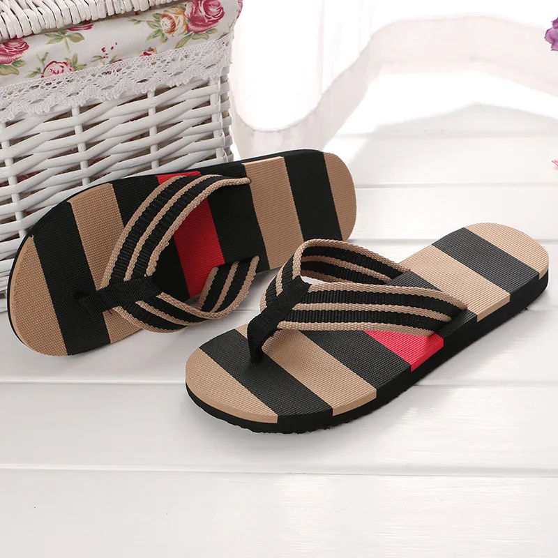 Designer Shoes Summer Men Slippers Black Big Size Non-Slip Male Sandals Outdoor Beach Men Flip-Flop Flexible Mules Shoes For Men
Designer Shoes Summer Men Slippers Black Big Size Non-Slip Male Sandals Outdoor Beach Men Flip-Flop Flexible Mules Shoes For Men
