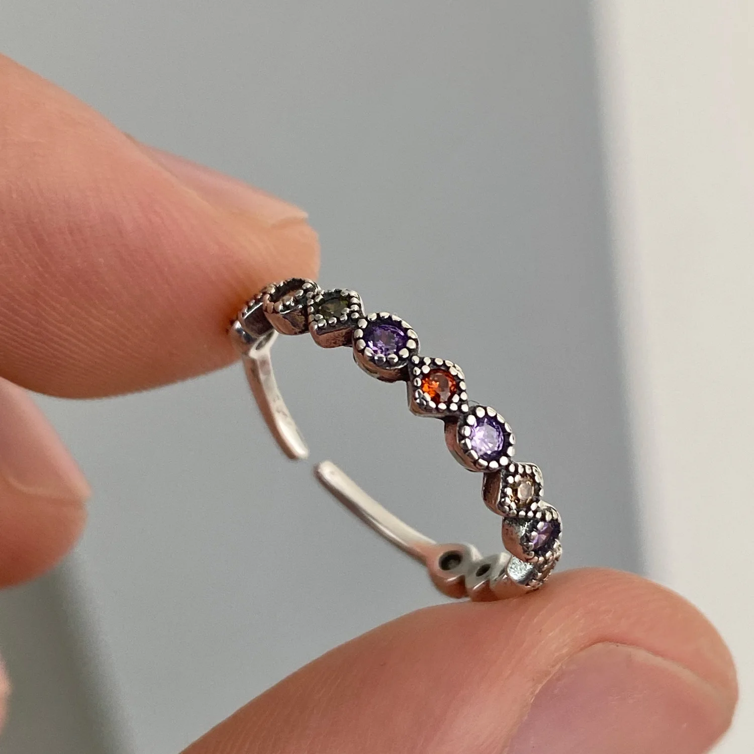 Fashion Rainbow Zircon Rings Young Girls Free Size Colorful Zircon Rings for Woman Jewelry Accessories Gift Charm
Fashion Rainbow Zircon Rings Young Girls Free Size Colorful Zircon Rings for Woman Jewelry Accessories Gift Charm
